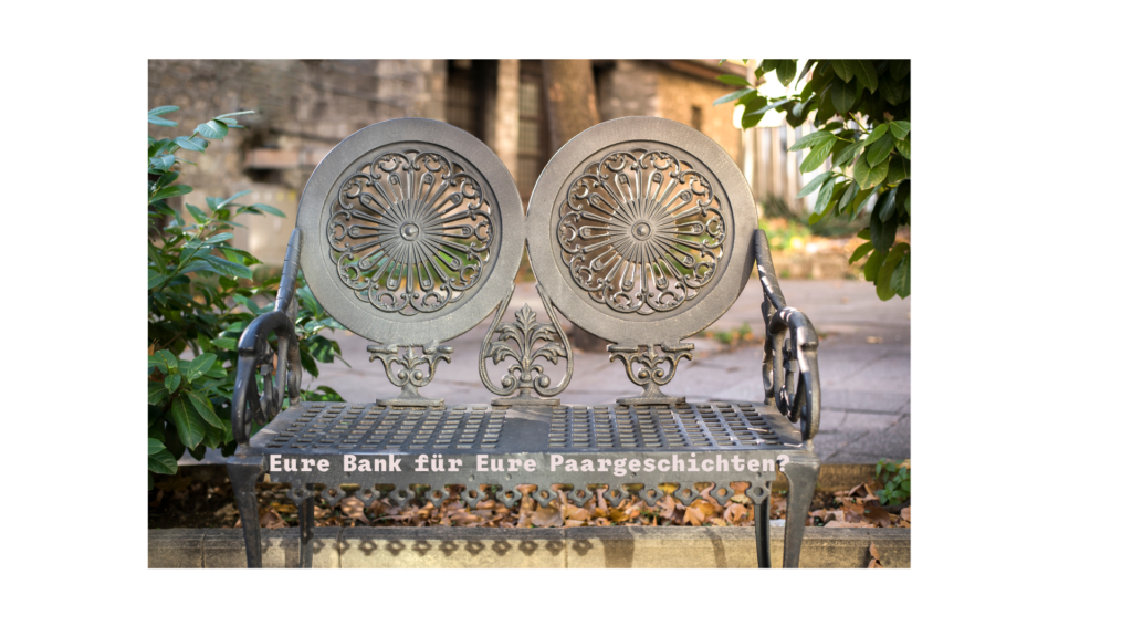 wunderschöne ornamentale Metallbank zum Sitzen, um sich darauf schöne Paargeschichten zu erzählen.